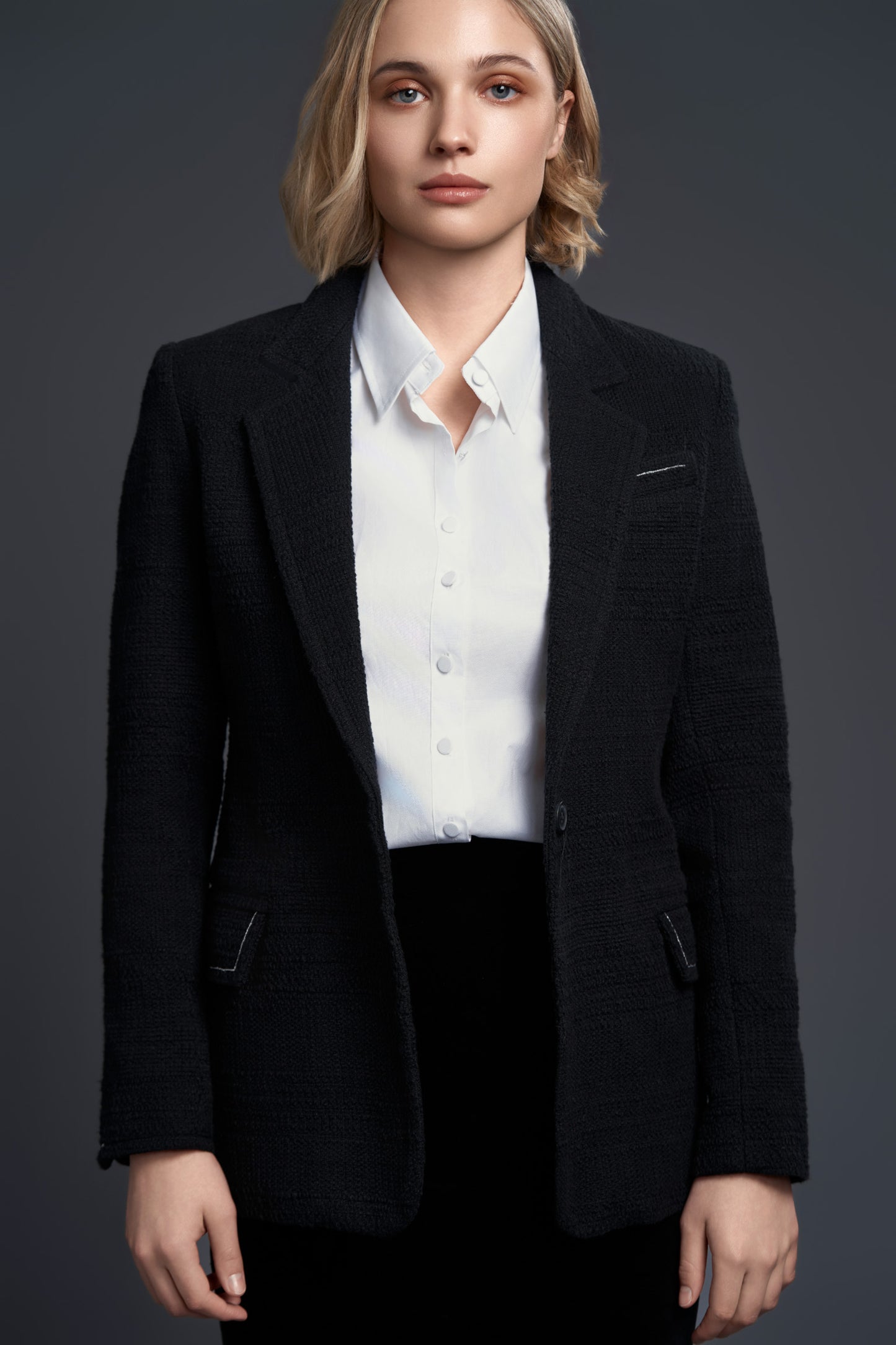 ELARIS JACKET