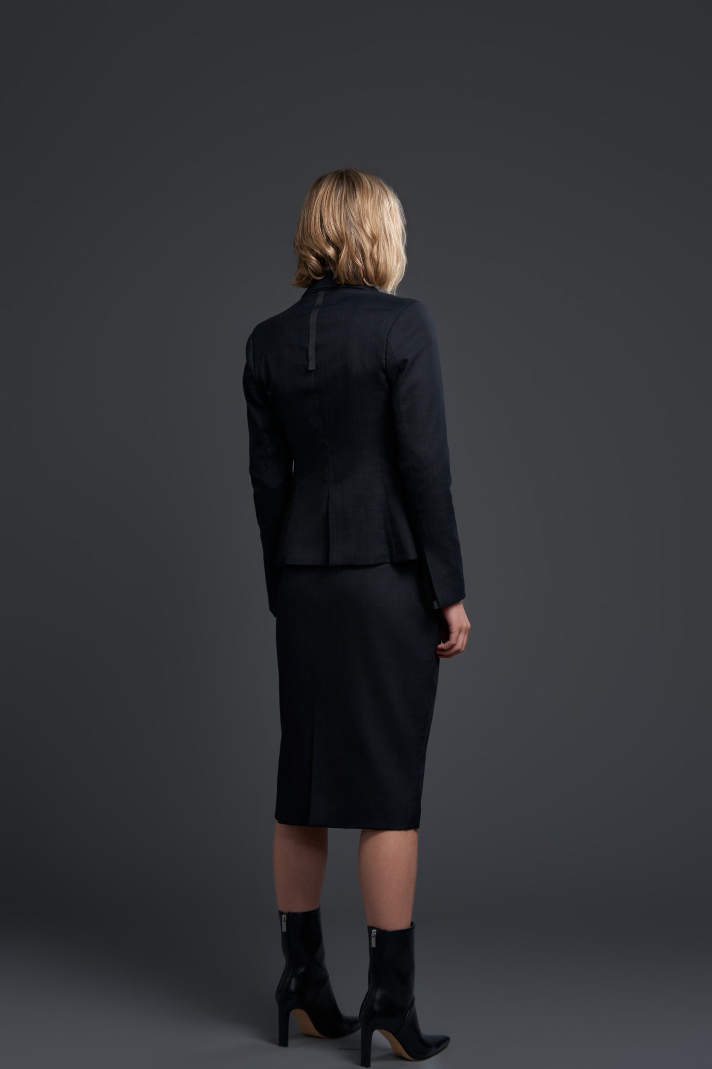 ZE-PHYRIA SKIRT