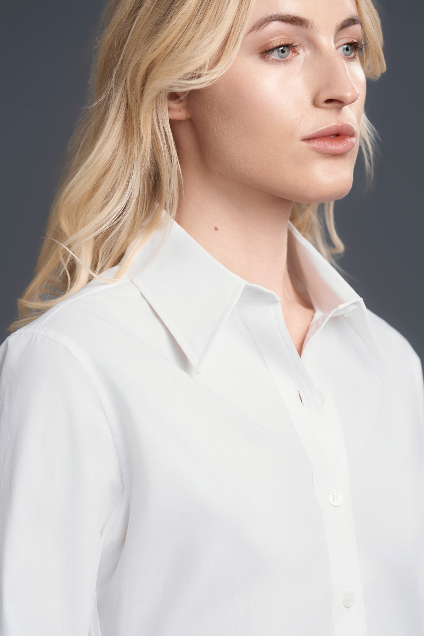 LUXORA WHITE LONG-SLEEVE SHIRT