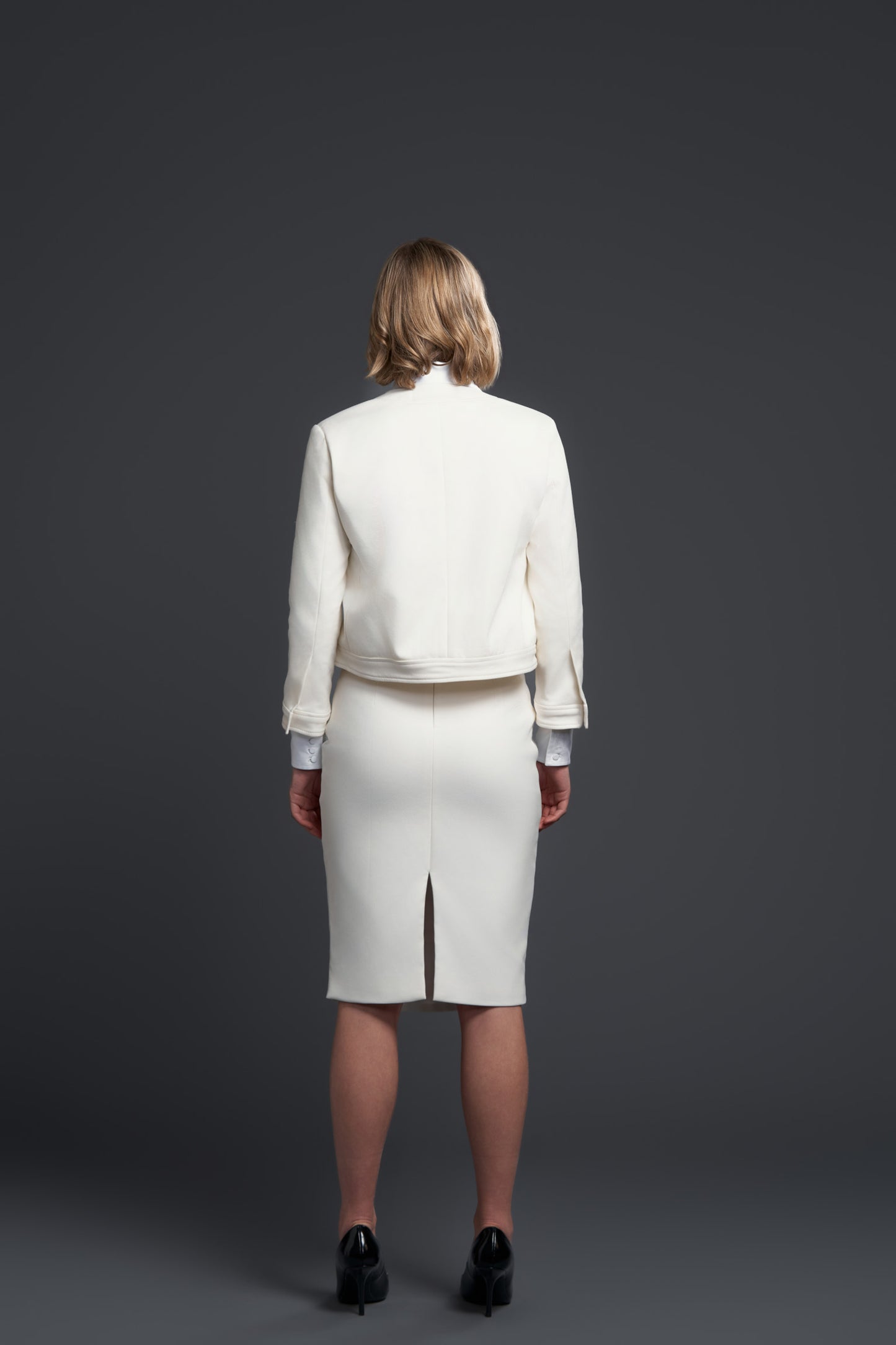 LO-ORA WHITE LILY SKIRT