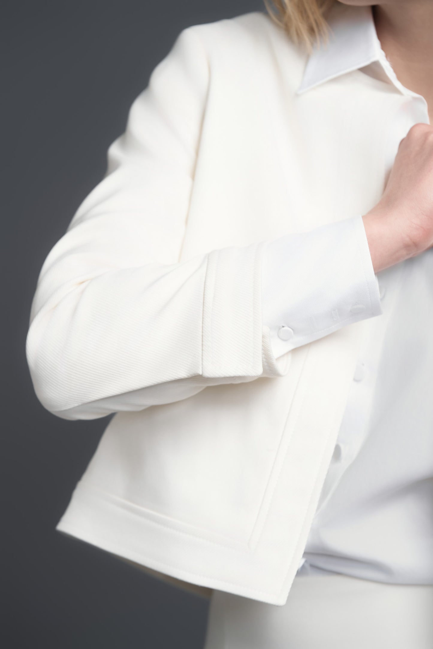 LI-ORA WHITE LILY JACKET