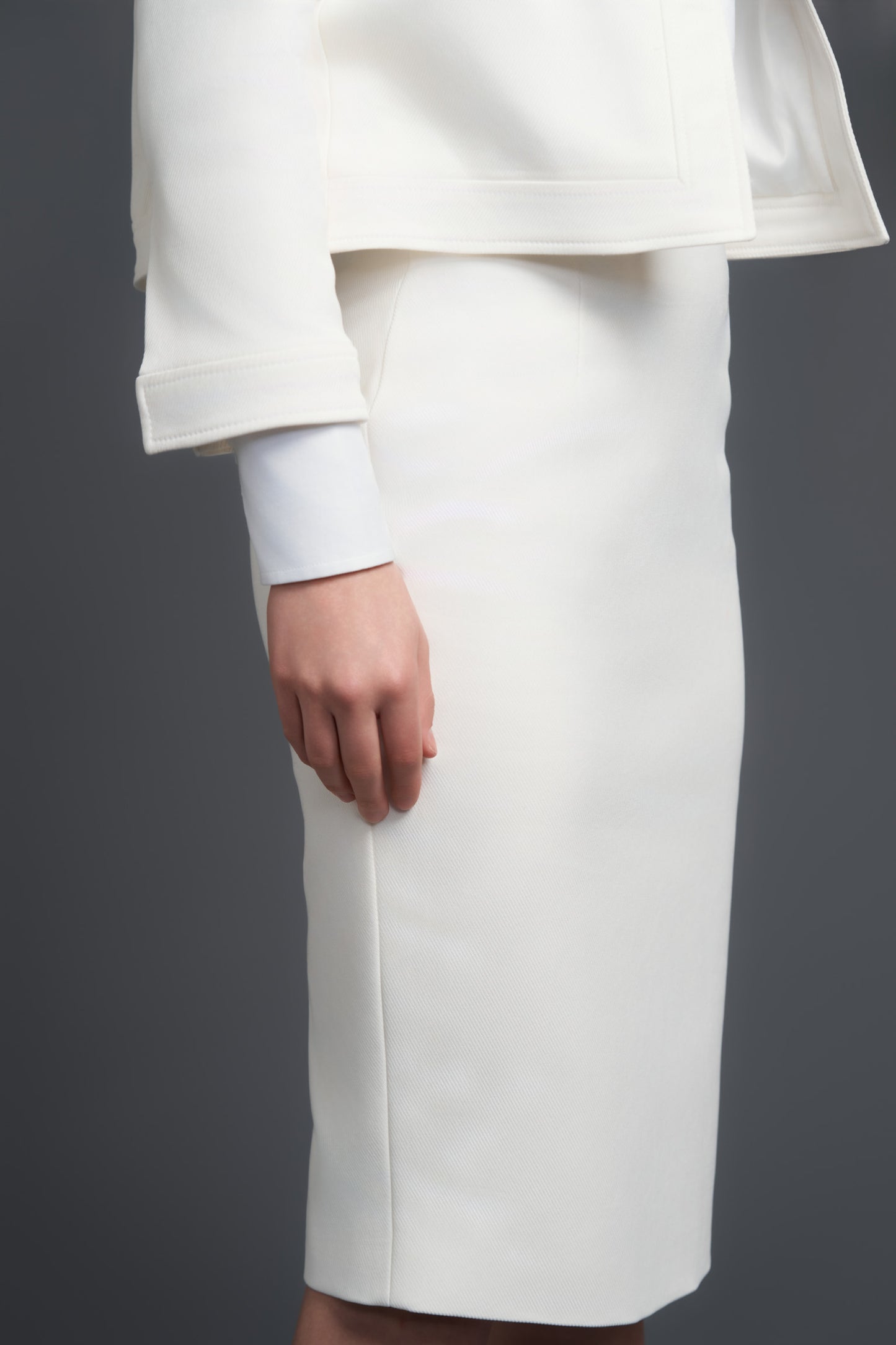 LO-ORA WHITE LILY SKIRT